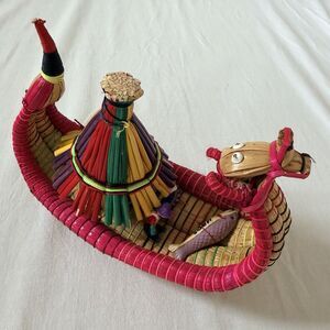 Vintage Peruvian Totora Reed Boat Figurine Fisherman Bull Lake Titicaca Folk Art